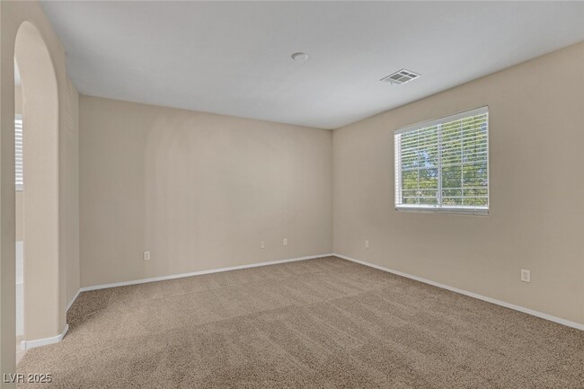 Building Photo - 9835 W Spinnaker Creek Ave