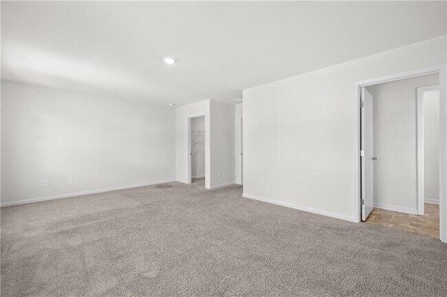 Building Photo - 63 Walnut Grv Wy