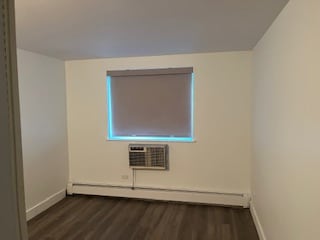 Building Photo - 1880 Bonnie Ln