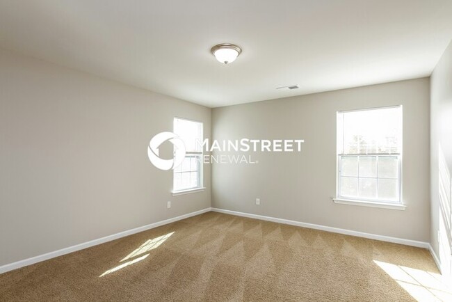 Building Photo - 174 King William Dr