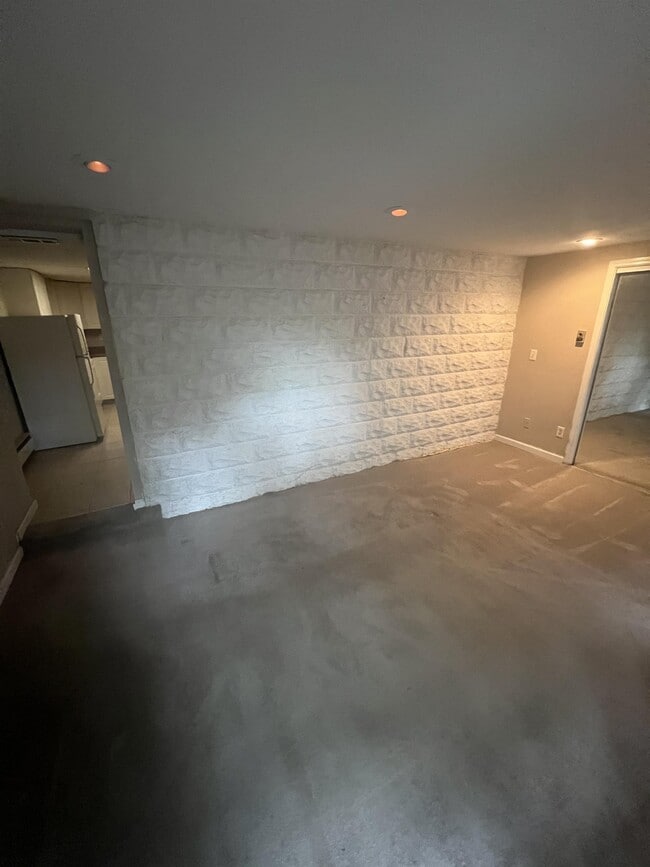 Building Photo - 1401 Willey St