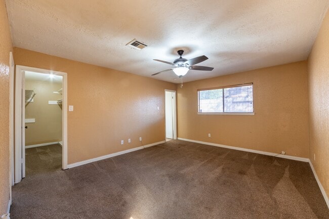 Building Photo - 6030 Gallant Forest Dr