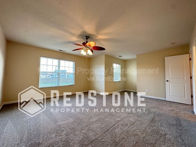 Building Photo - 610 Thistle Dr