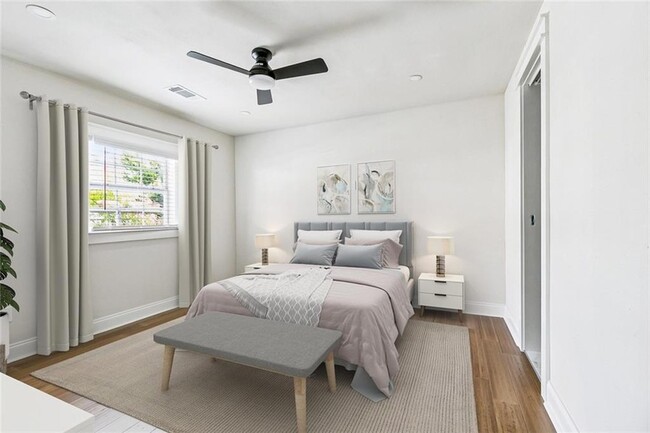 Building Photo - 2009 Governor Nicholls St