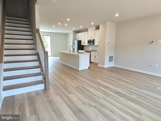 Building Photo - 3622 Agate Ln