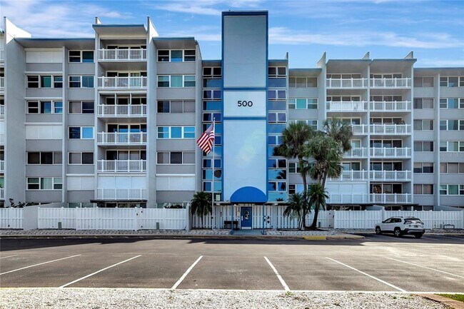 Building Photo - 500 Treasure Island Causeway