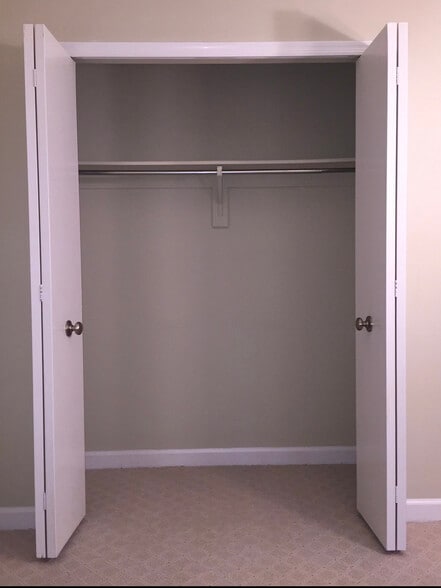 Building Photo - 4609 Luxberry Dr