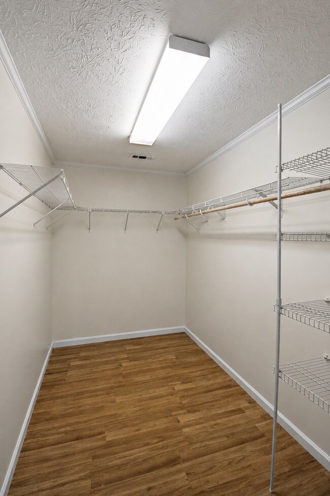 Building Photo - 700 Purvin Lollar Rd