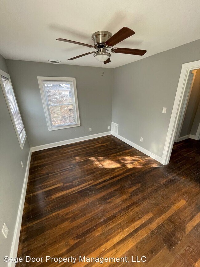 Building Photo - 3 br, 2 bath House - 2420 E 51st Street