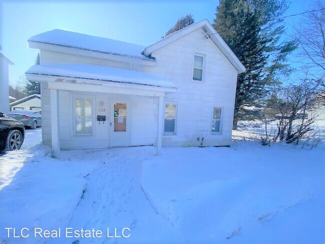 Building Photo - 3 br, 2 bath House - 439 N Washington St