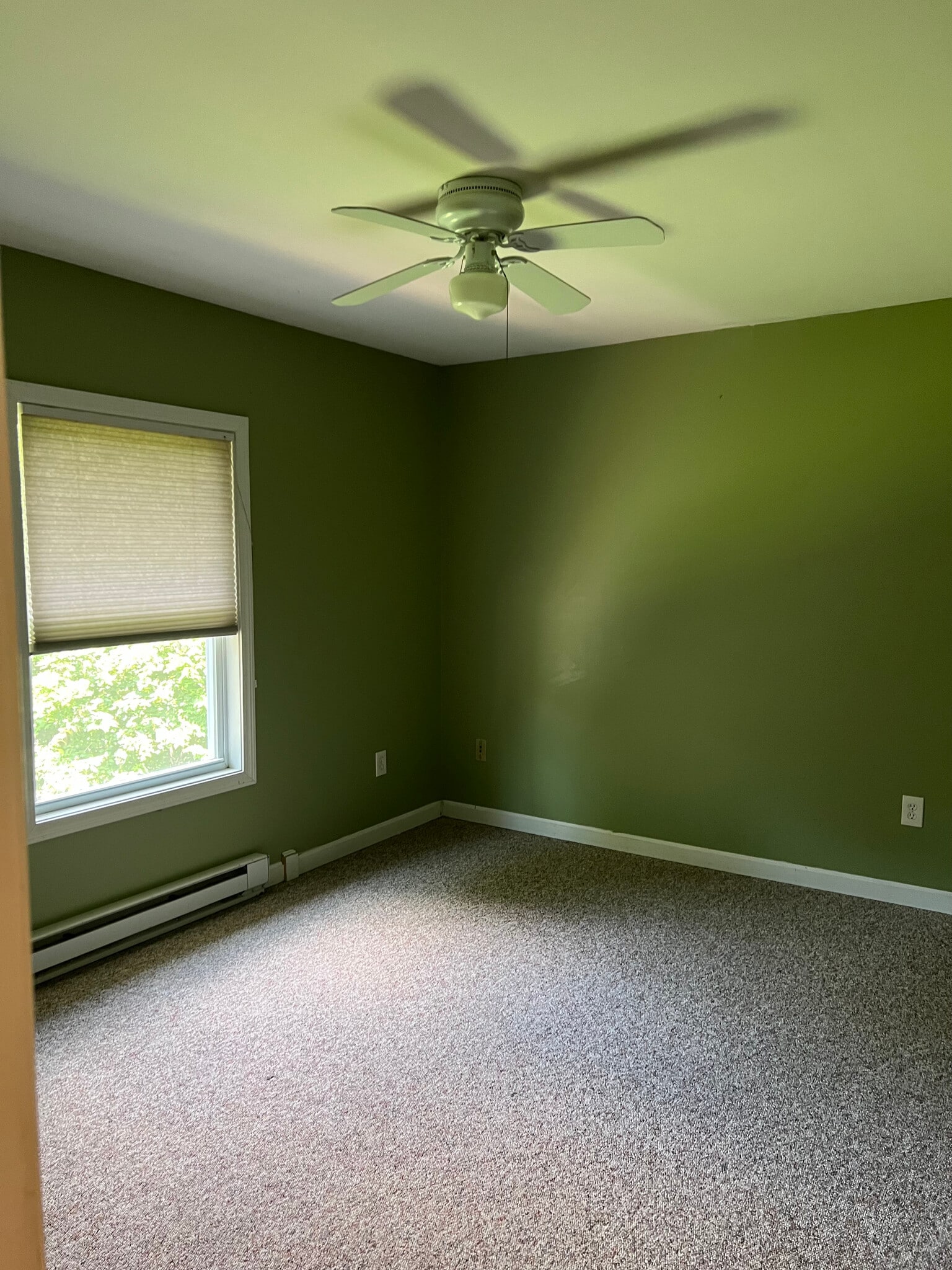 Bedroom Unfurnished - 306 Heather Ln