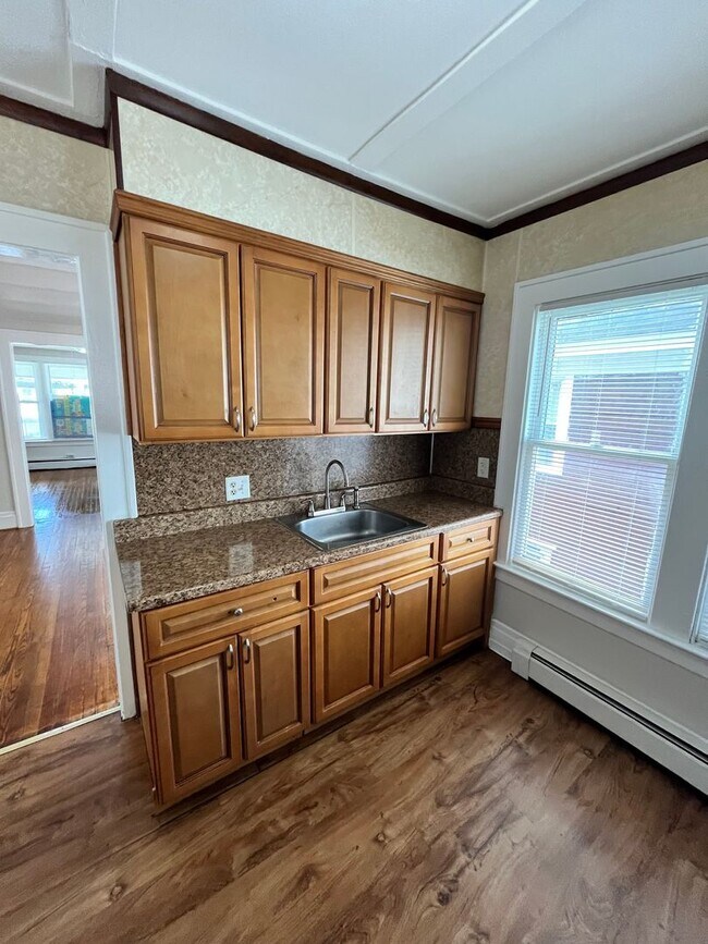 Building Photo - 128-130 Mildred Ave.