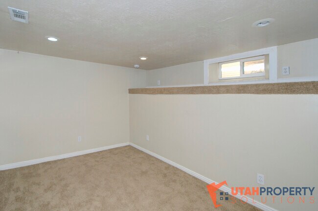 Building Photo - 1622 S Blair St