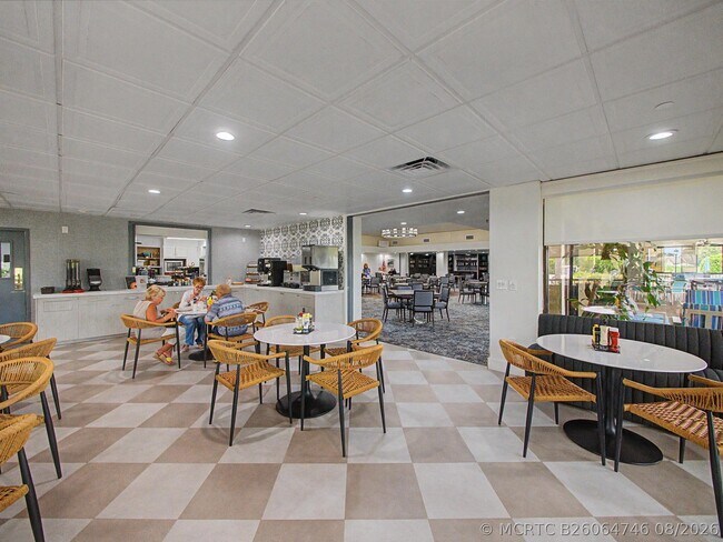 Building Photo - 5154 Oakhill Ln