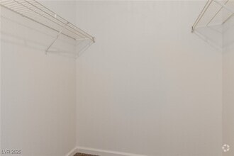 Building Photo - 4730 E Craig Rd