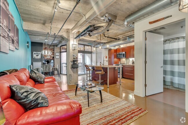 Building Photo - 328 W 200 S