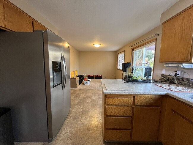 Building Photo - Light-Filled Three Bedroom Home with Private Bonus Space and Outdoor Living