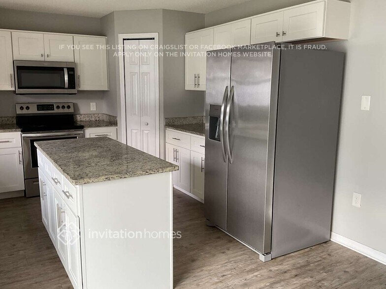 Building Photo - 10437 Fly Fishing St