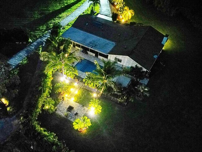 Building Photo - 10962 57th Pl S