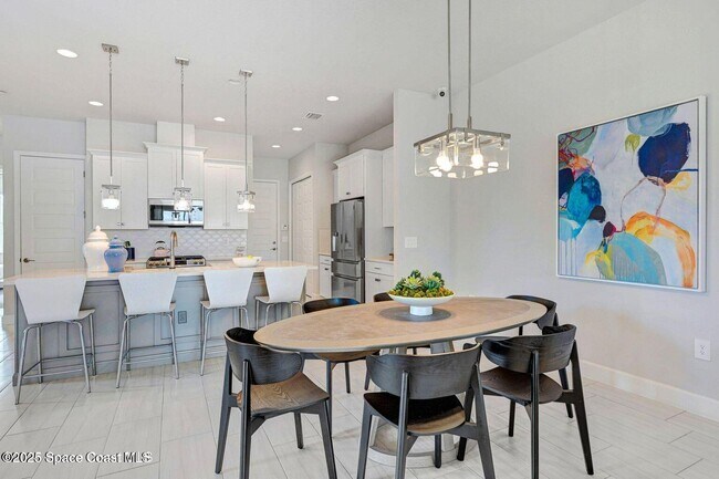 Building Photo - 2680 Avalonia Dr