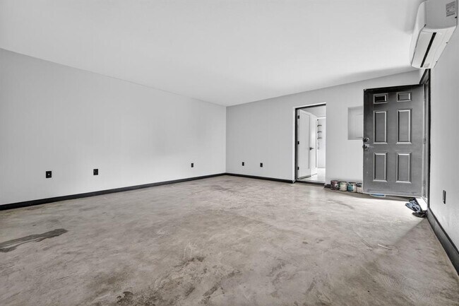 Building Photo - 8409 Nairn Dr