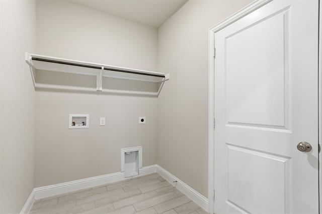 Building Photo - 612 Rain Barrel Pl