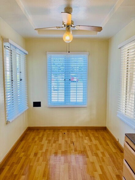 Building Photo - 2620 Graham Ave