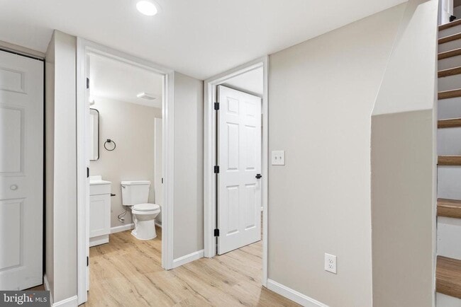 Building Photo - 706 Sue Grove Rd