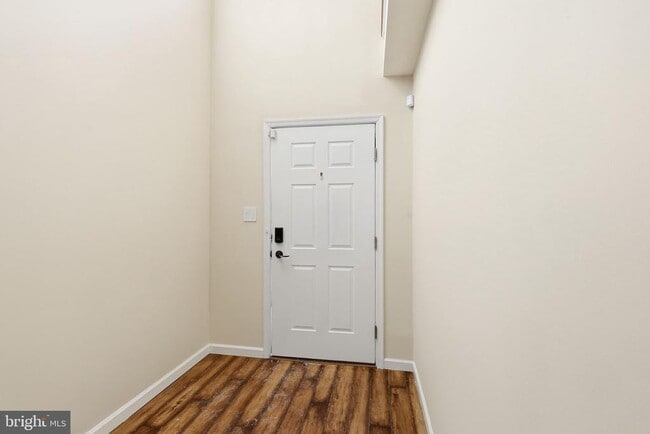 Building Photo - 12212 Densmore Ct