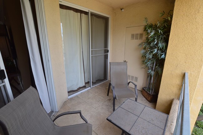 Building Photo - Meridian Luxury 2 Bd | 2 Ba Condo .