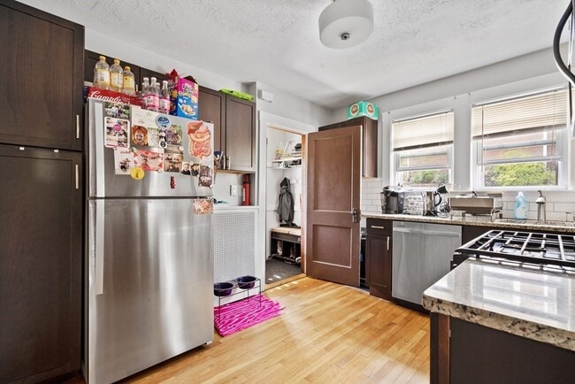 Building Photo - 28 Warwick Rd