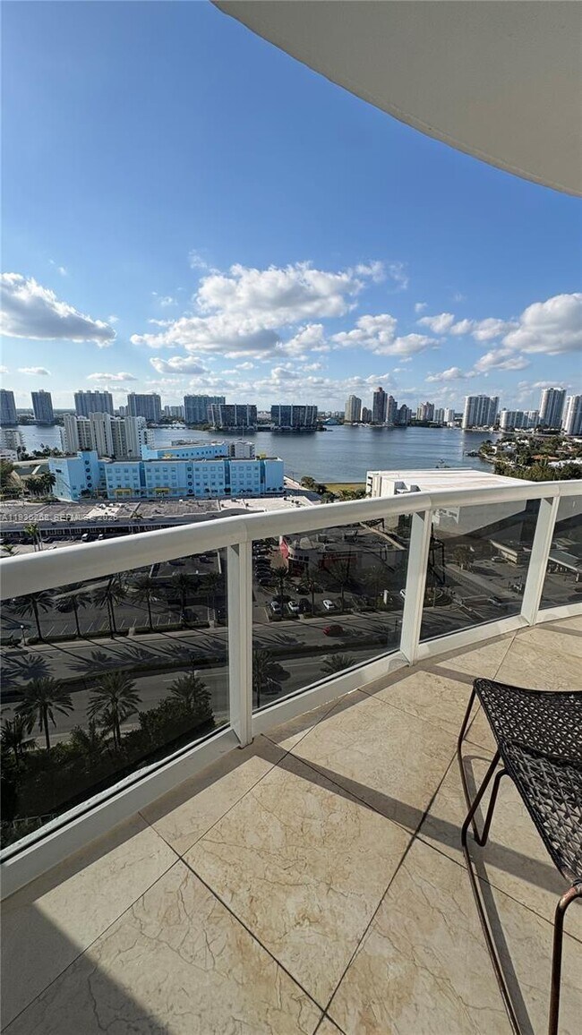 Building Photo - 18201 Collins Ave