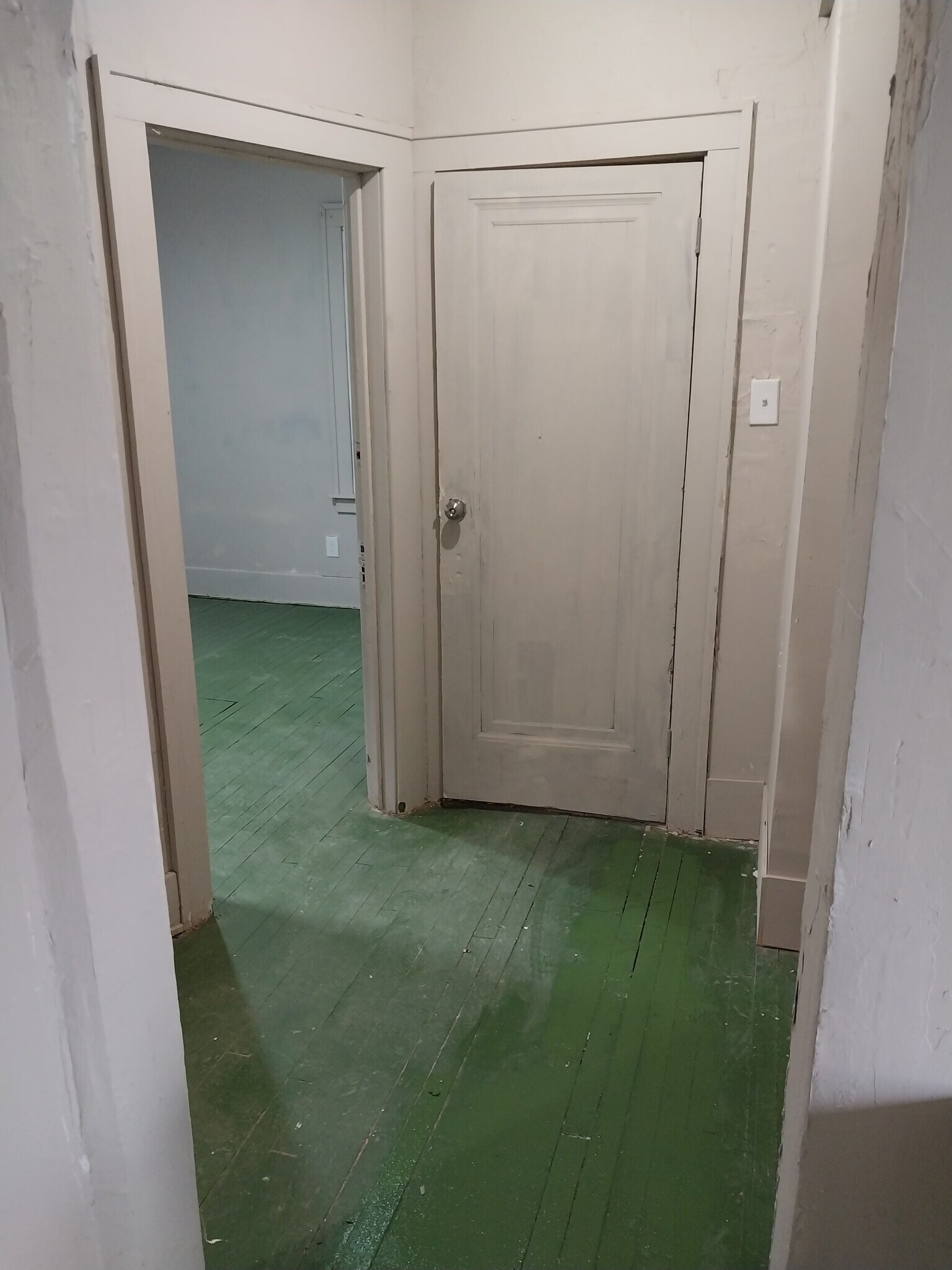 Building Photo - 15350 Alden St