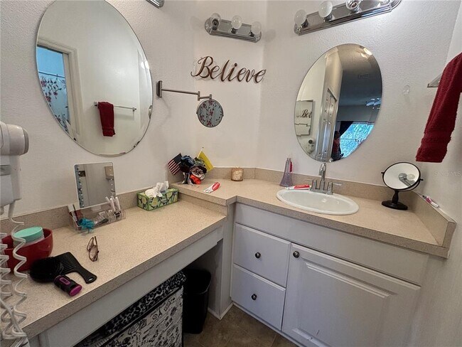 Building Photo - 8838 Coral Palms Ct