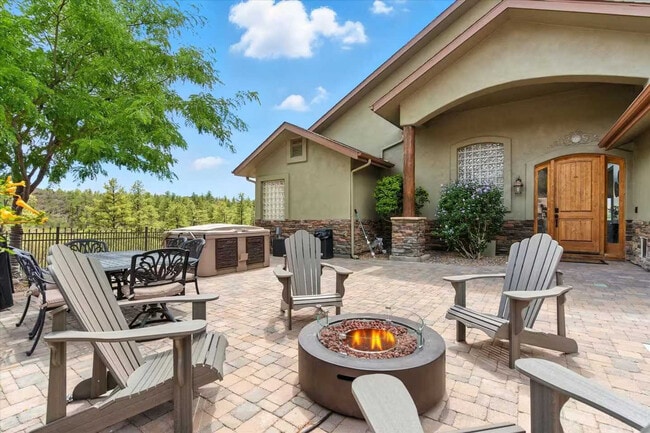 Building Photo - 1670 South Maddi-SI ID1475807P