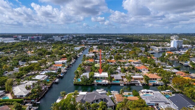 Building Photo - 12911 Oleander Rd