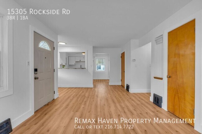 Building Photo - 15305 Rockside Rd