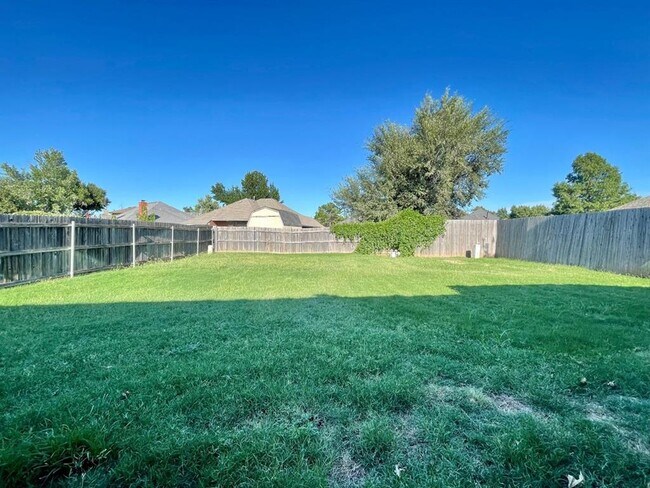 Building Photo - 13004 Chadbrooke Pl