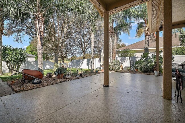 Building Photo - 2847 Majestic Isle Dr