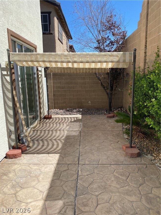 Building Photo - 171 Desert Pond Ave