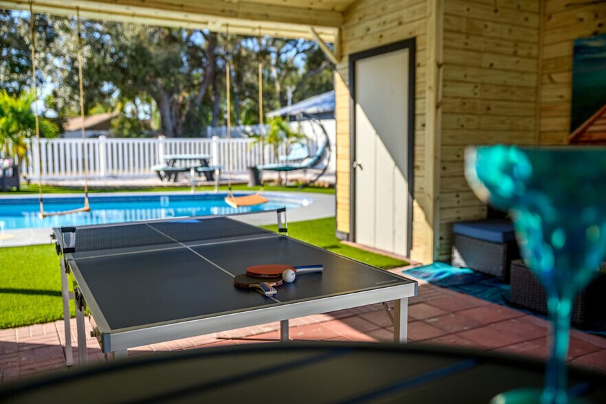 Building Photo - 1679 Tampa Rd