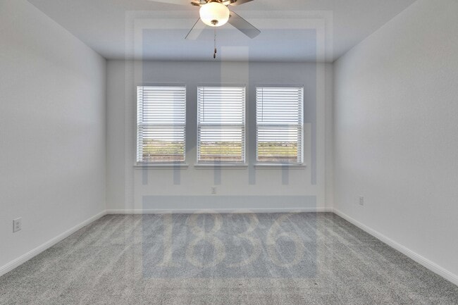 Building Photo - 837 Papaya Dr