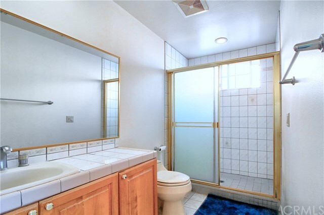 Building Photo - 429 W Woodruff Ave