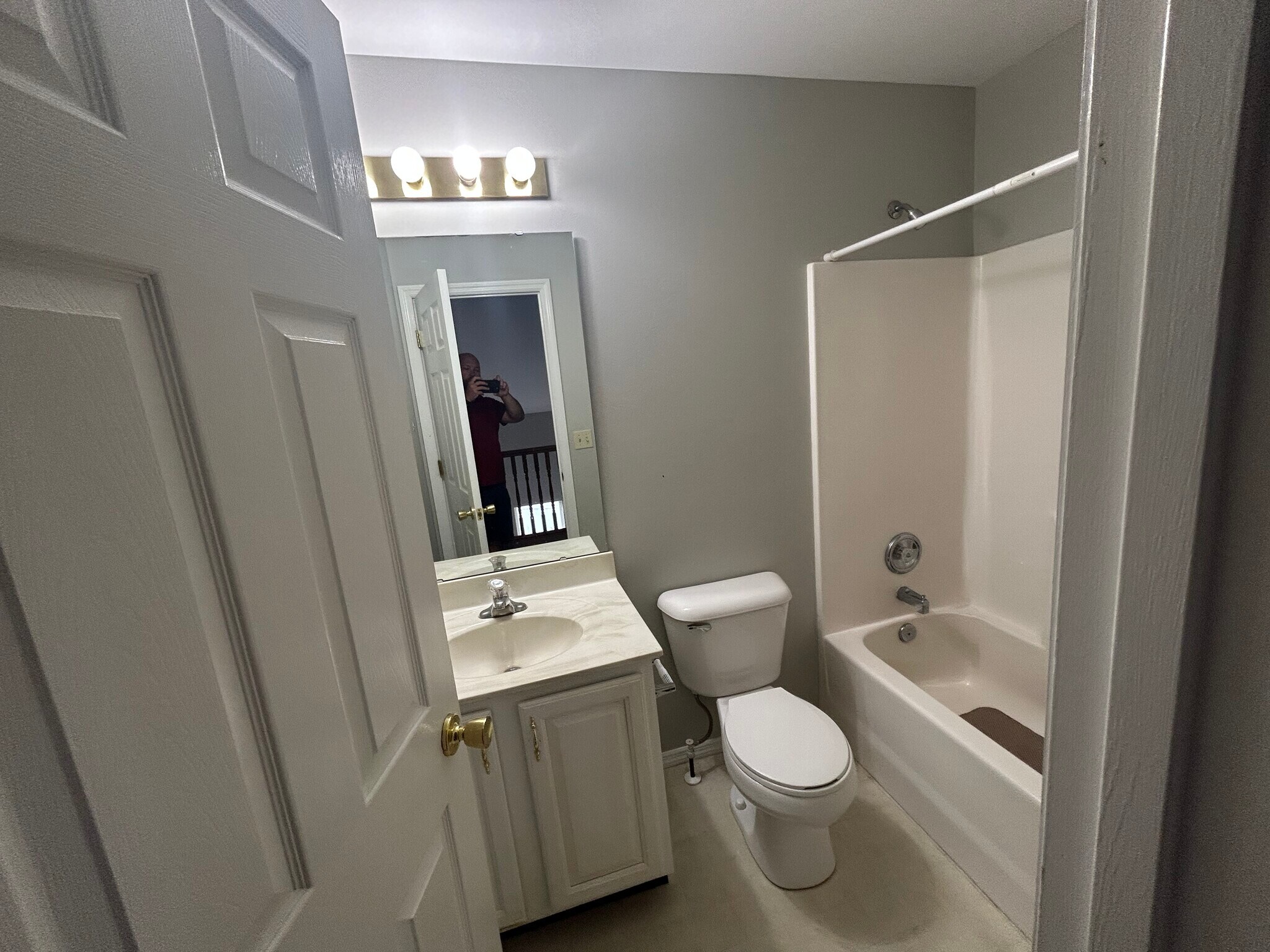 Building Photo - 331 Almond Tree Ct