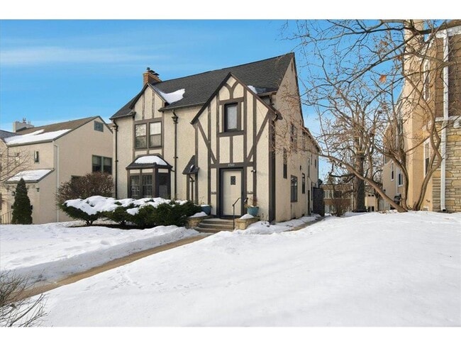 Building Photo - 3540 Irving Ave S