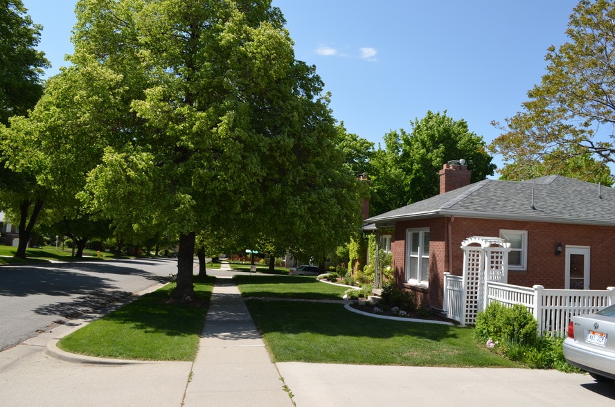 Building Photo - 1604 S 2200 E