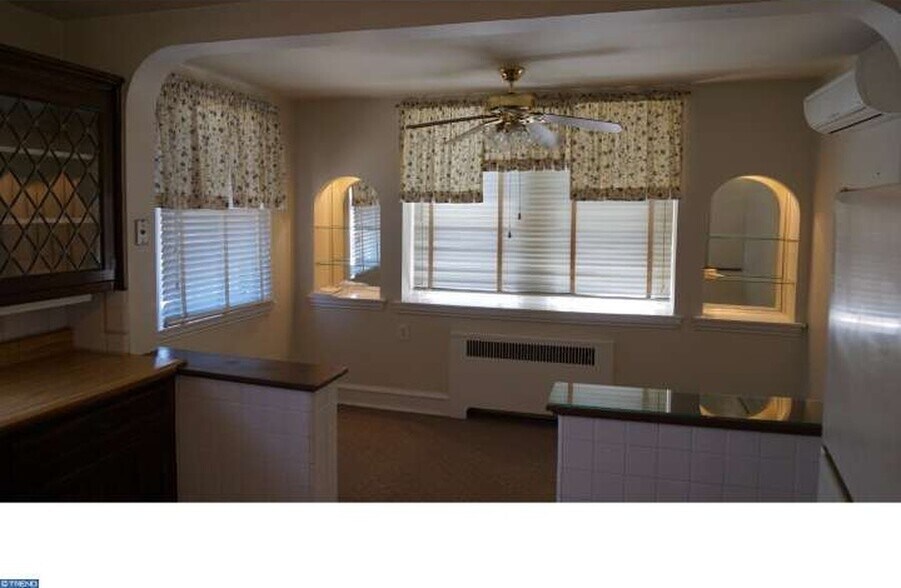 Building Photo - 3339 Vista St