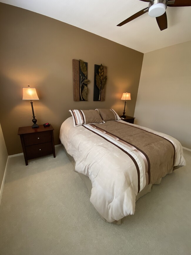 Building Photo - 6579 S Classic Way