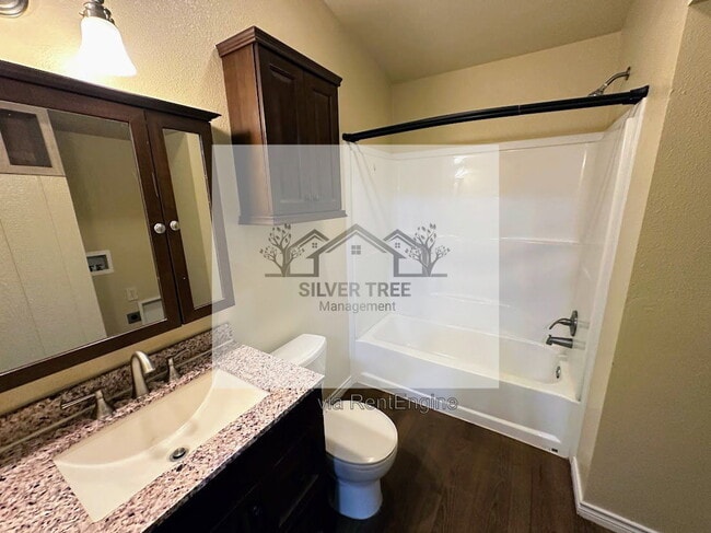 Building Photo - 358 Brighton Oaks Dr