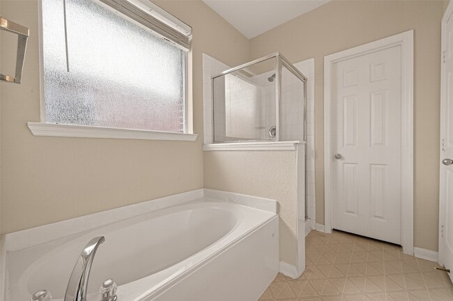 Building Photo - 13915 Maleewan Ln